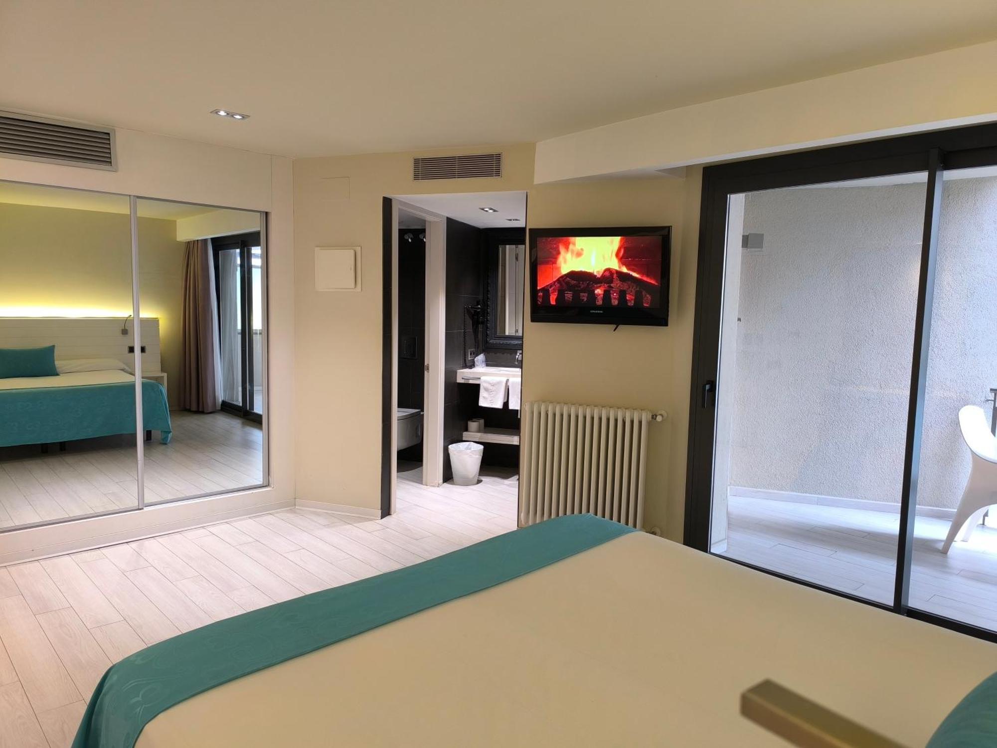 Hotel Spa La Terrassa Platja d'Aro Esterno foto